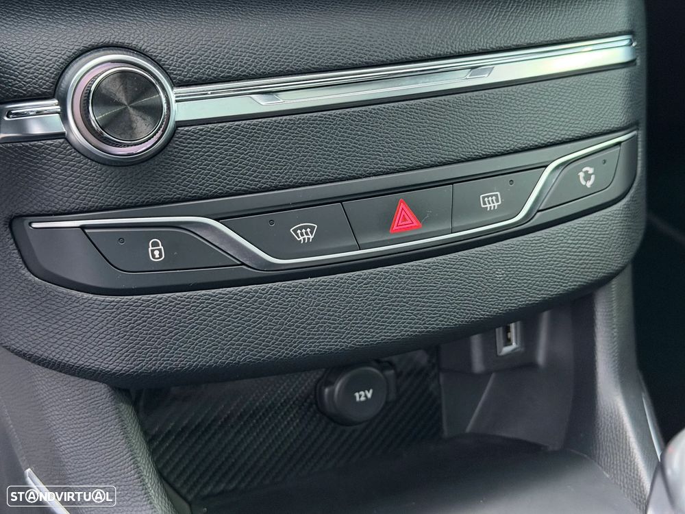 Peugeot 308 SW 1.6 BlueHDi GT Line - 30