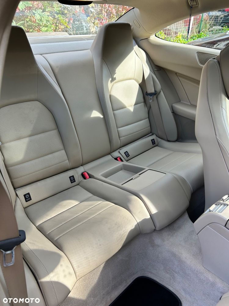 Mercedes-Benz Klasa C 350 Coupe (BlueEFFICIENCY) 7G-TRONIC - 18