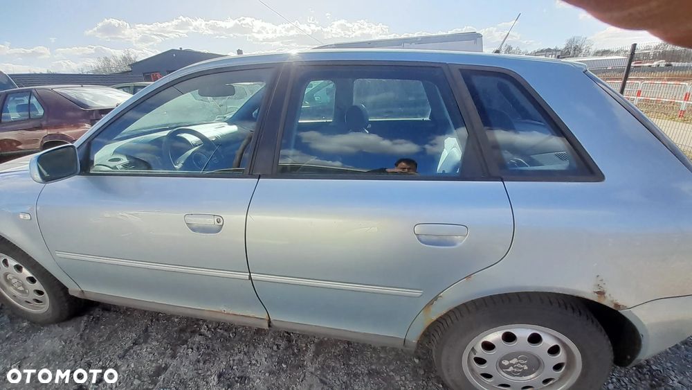 AUDI A3 8L LIFT FL 5D DRZWI LEWY TYŁ TYLNE LEWE KOMPLETNE LY7R nr. 32/3 - 1