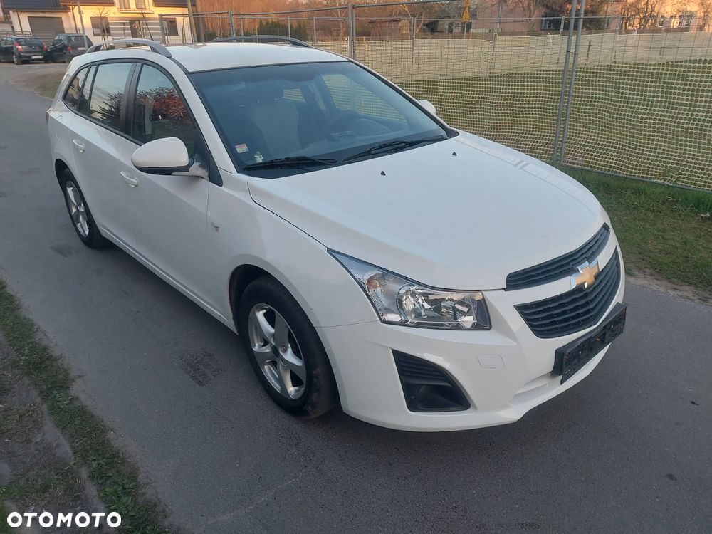 Chevrolet Cruze 1.6 LS - 2