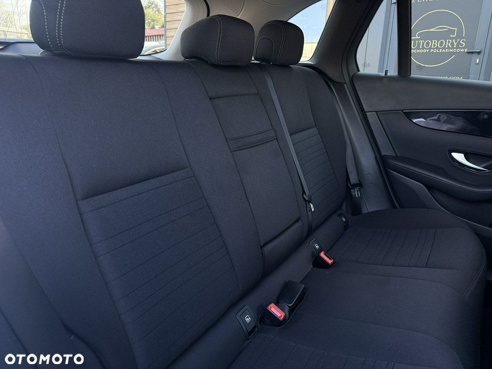 Mercedes-Benz GLC - 33