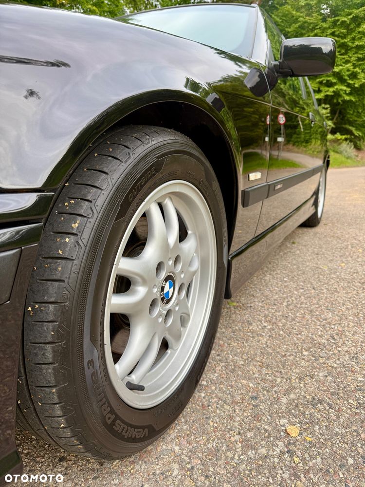 BMW Seria 3 323i - 14