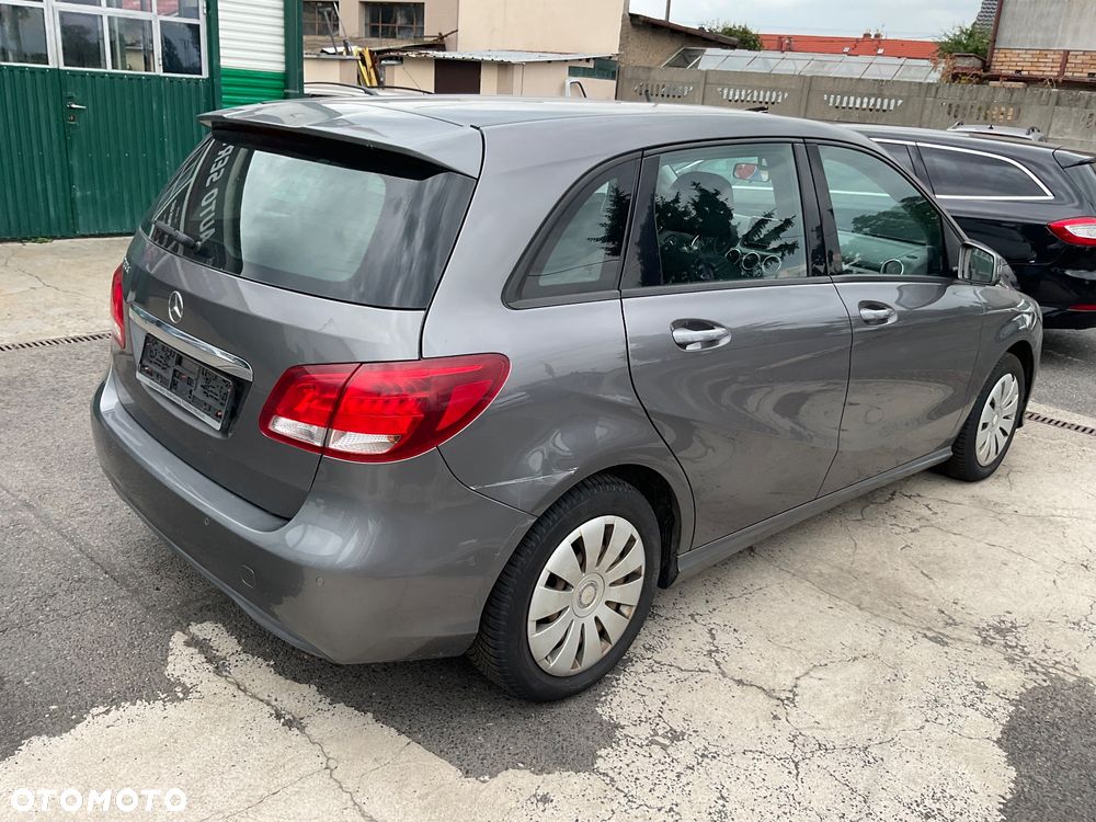 Mercedes-Benz Klasa B 180 d BlueEFFICIENCY Edition Style - 5