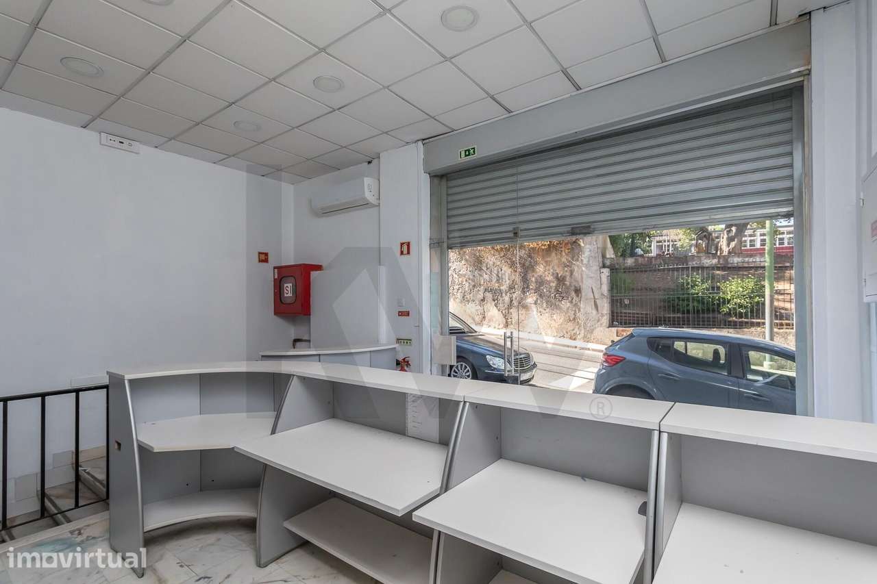 Loja com cave e galeria — Calçada da Tapada, Alcântara | 243 m2 - Grande imagem: 4/29