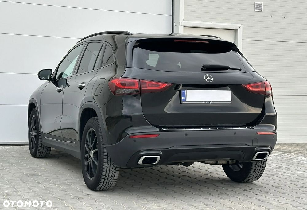 Mercedes-Benz GLA 200 4-Matic Progressive - 15
