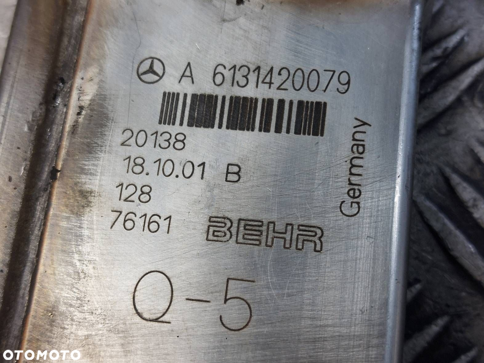CHŁODNICZKA SPALIN EGR + ZAWÓR MERCEDES W220 S320 3.2 CDI 6130980117 - 2