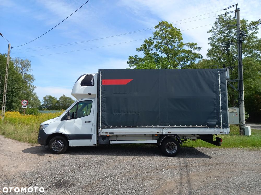 Mercedes-Benz Sprinter - 4