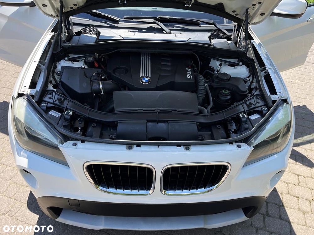 BMW X1 xDrive20d - 8