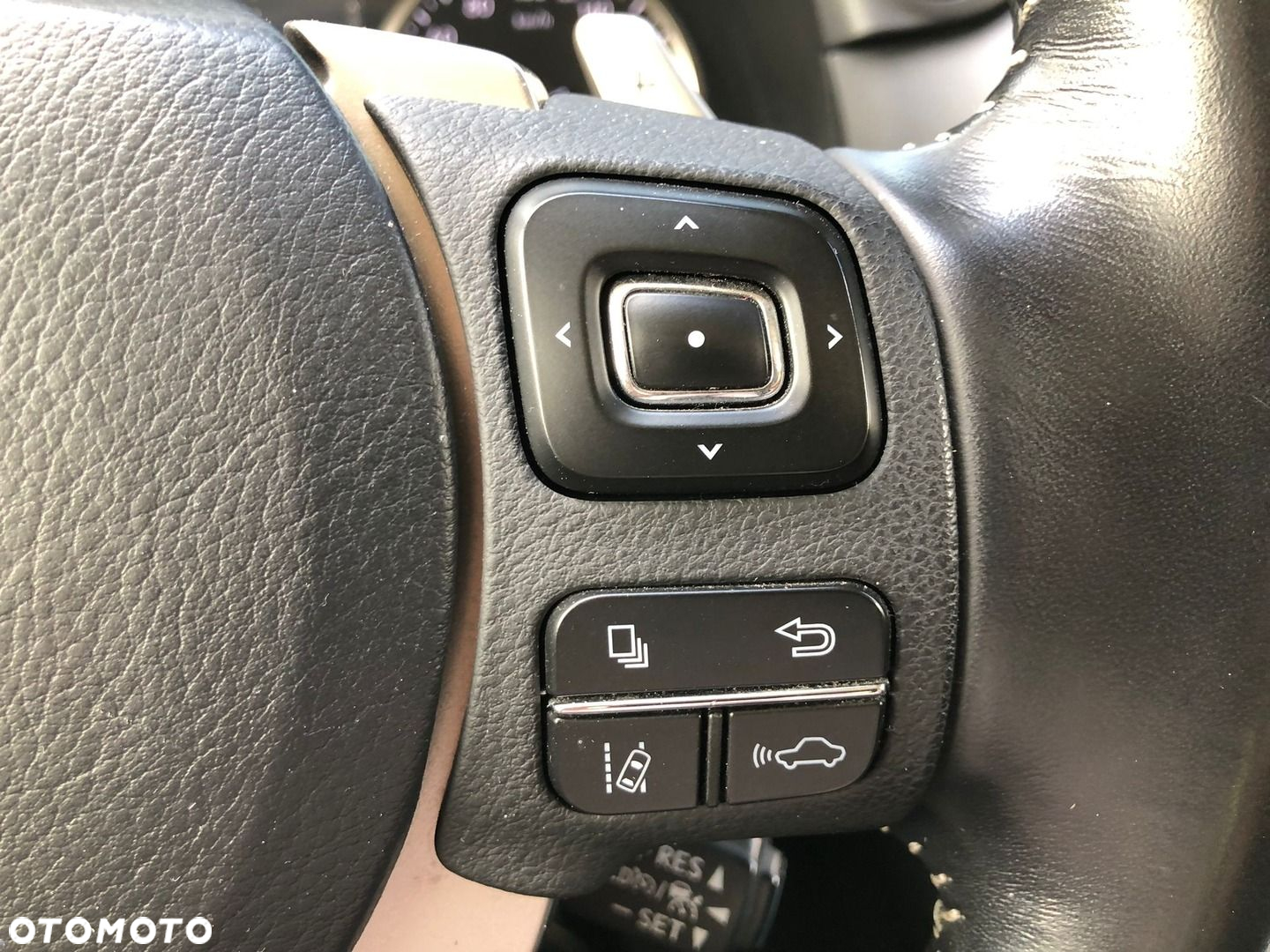 Lexus NX - 30