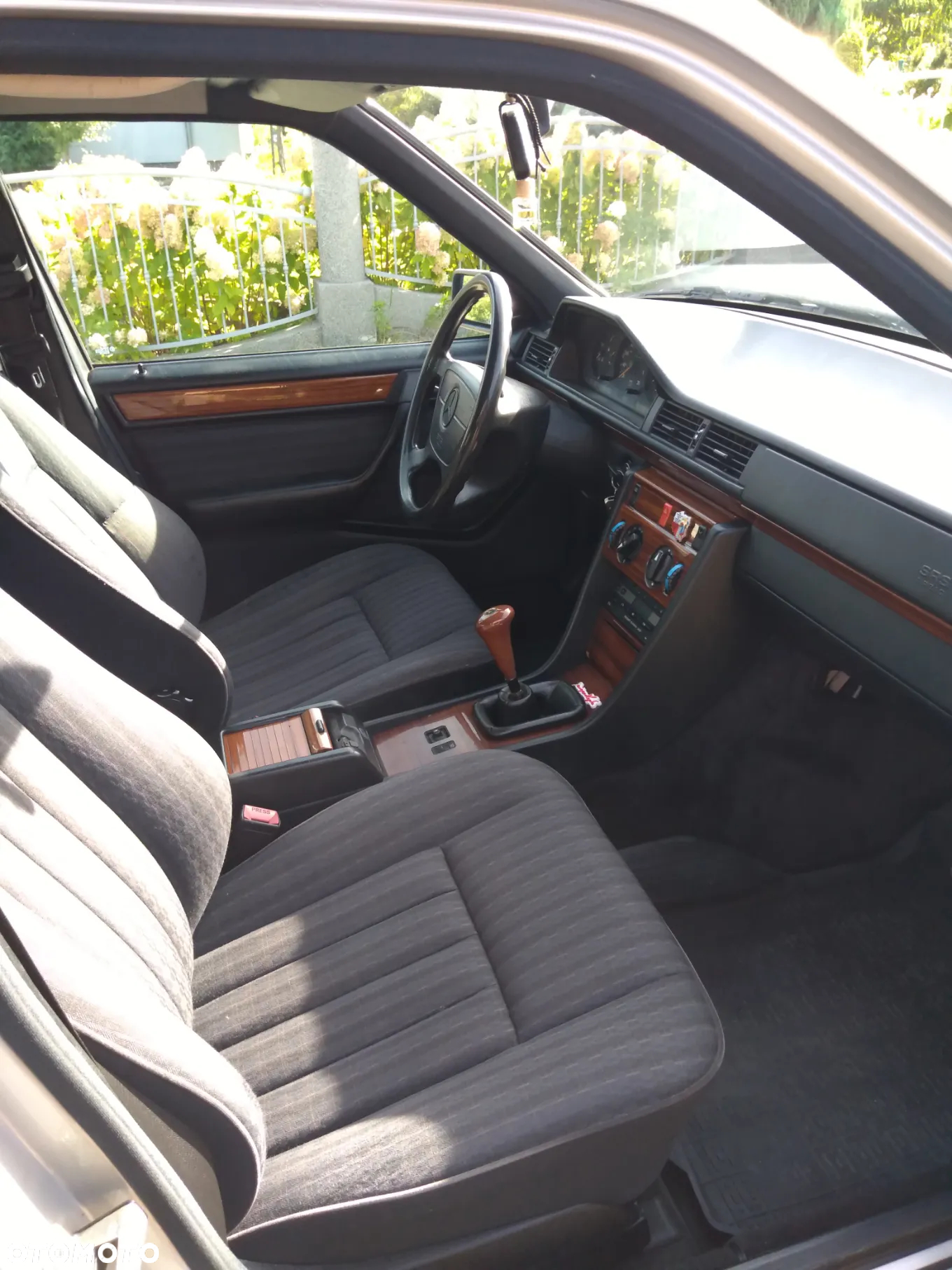 Mercedes-Benz W124 (1984-1993) - 7