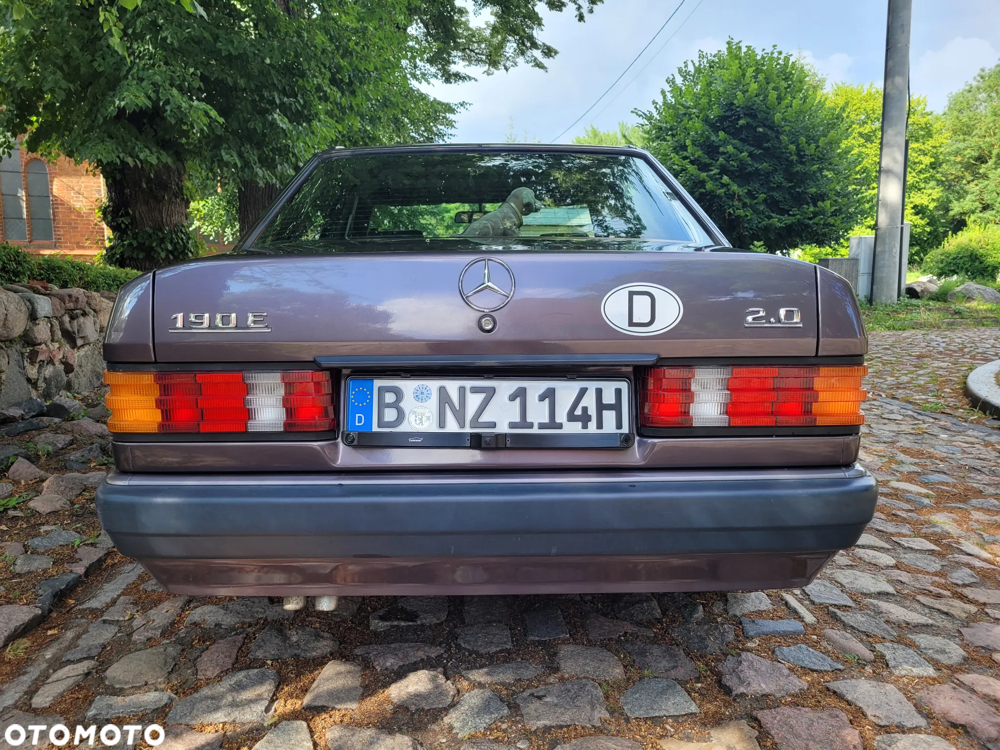 Mercedes-Benz W201 (190) - 12