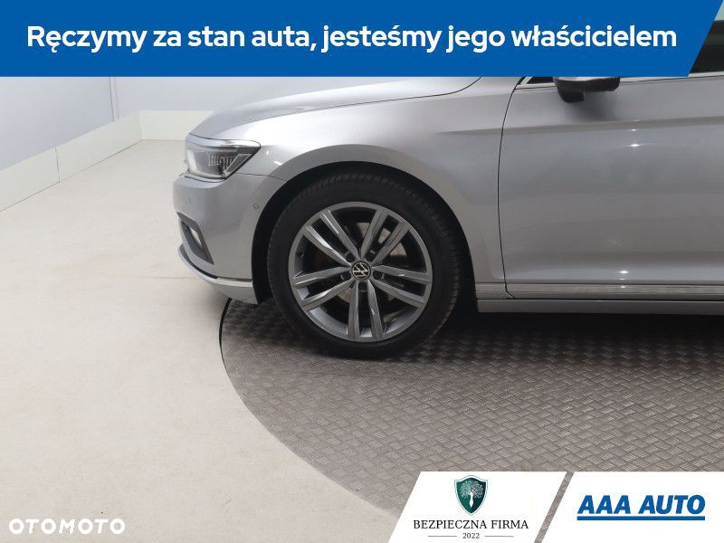 Volkswagen Passat - 17