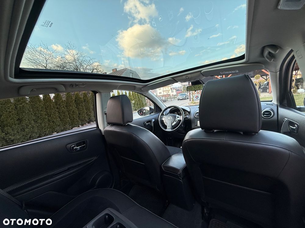 Nissan Qashqai 2.0 dCi 4 x 4 DPF tekna - 21