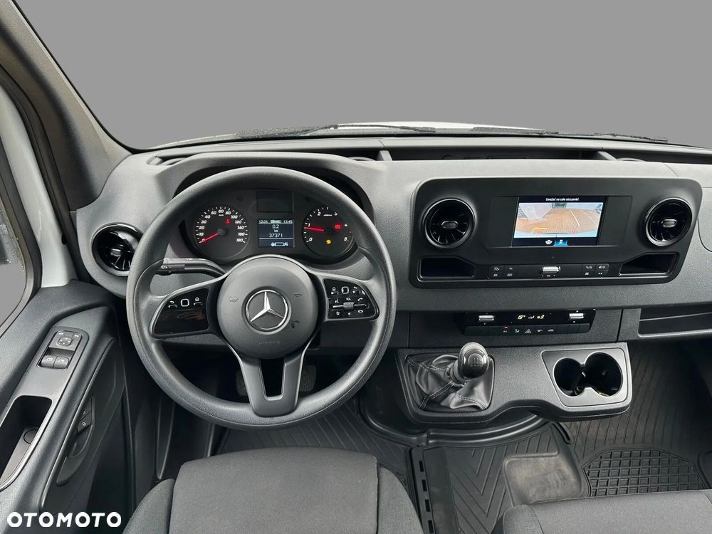 Mercedes-Benz Sprinter 317 - 9