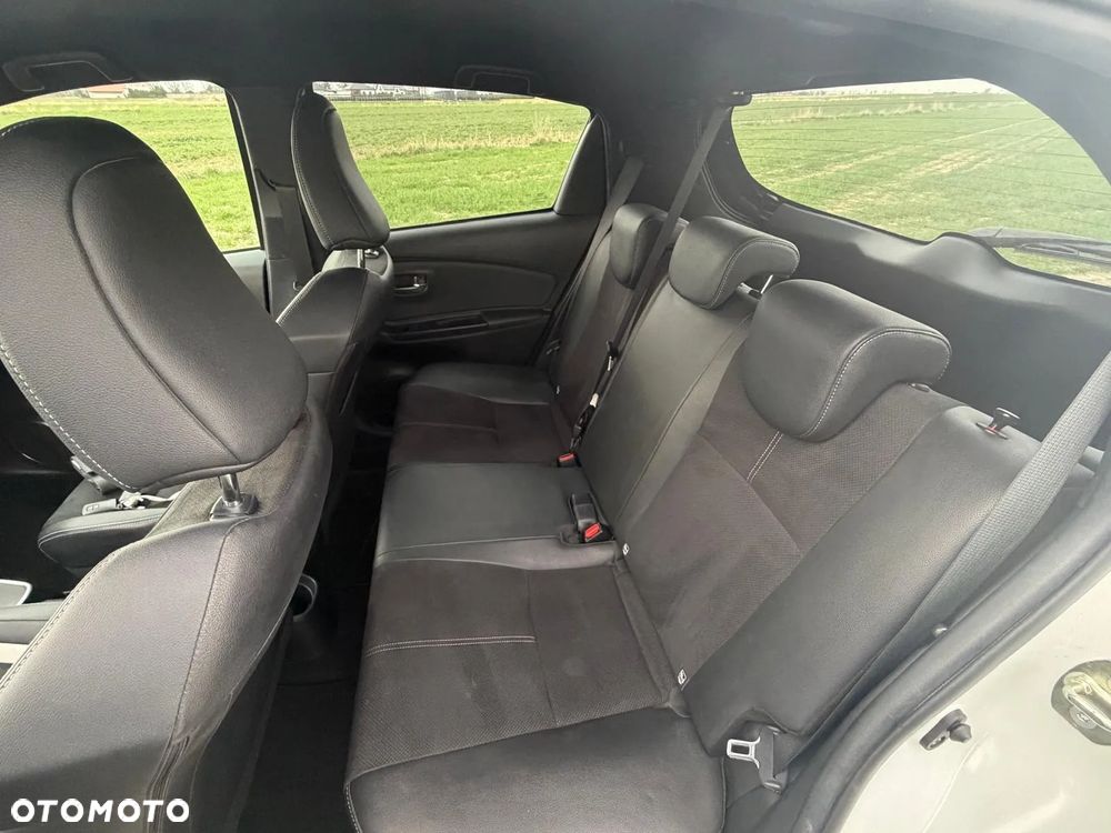 Toyota Yaris 1.5 VVT-i GR Sport - 12