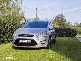 Ford S-Max - 12