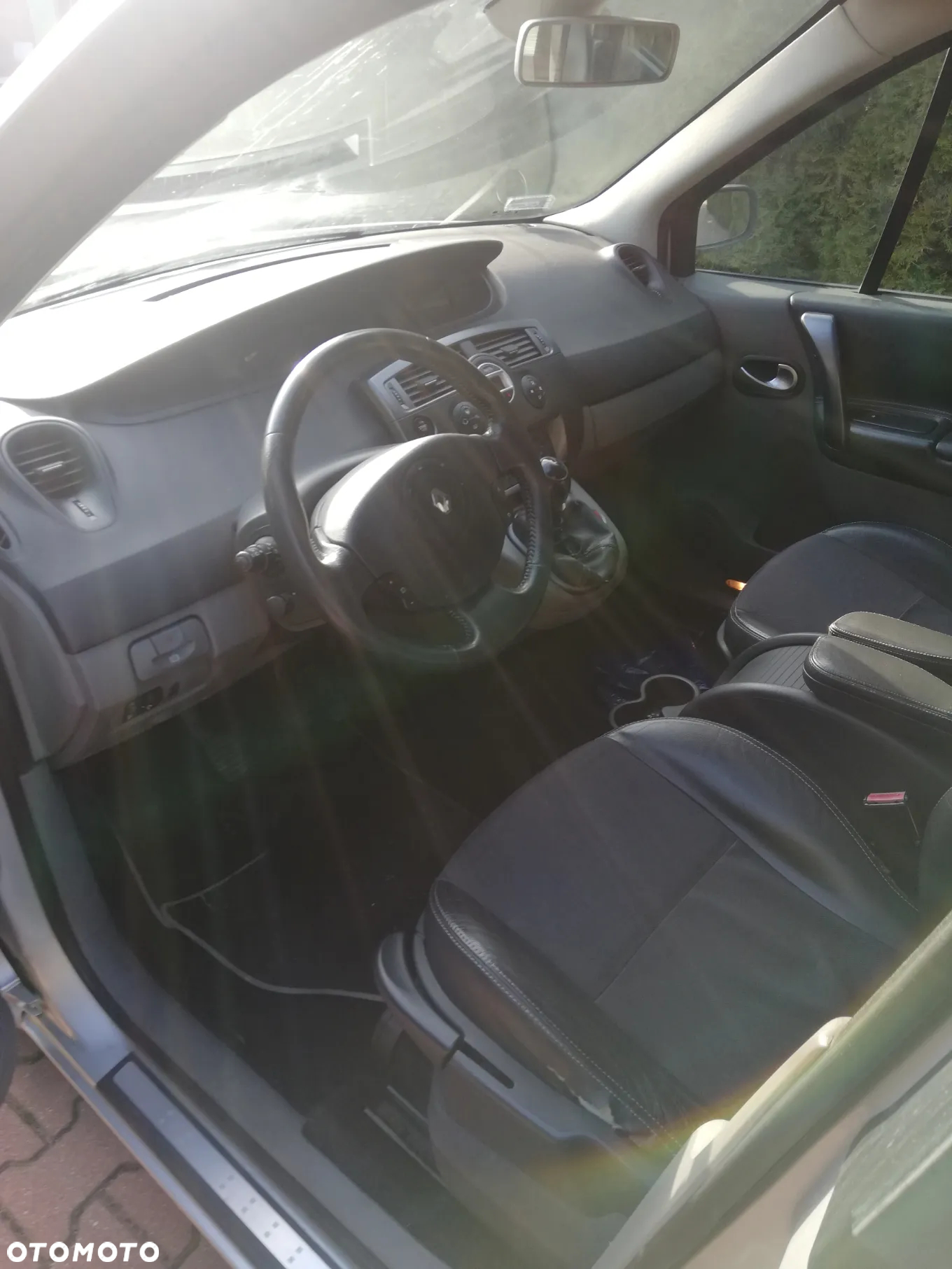 Renault Scenic 1.9 dCi Confort Authentique - 6