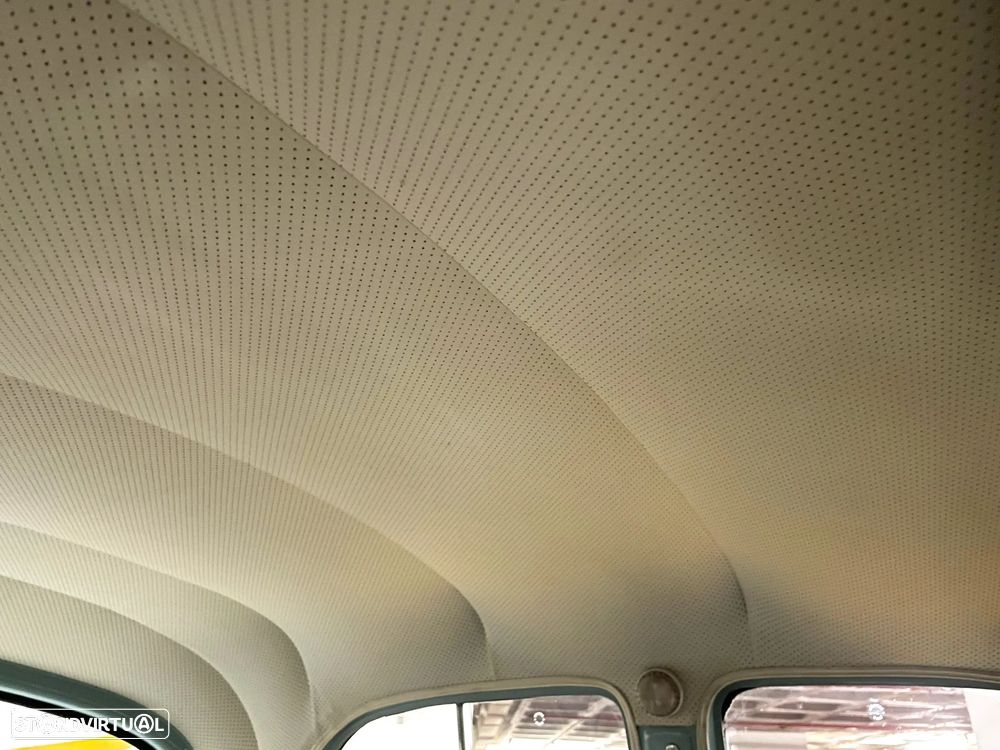 Renault Dauphine - 10