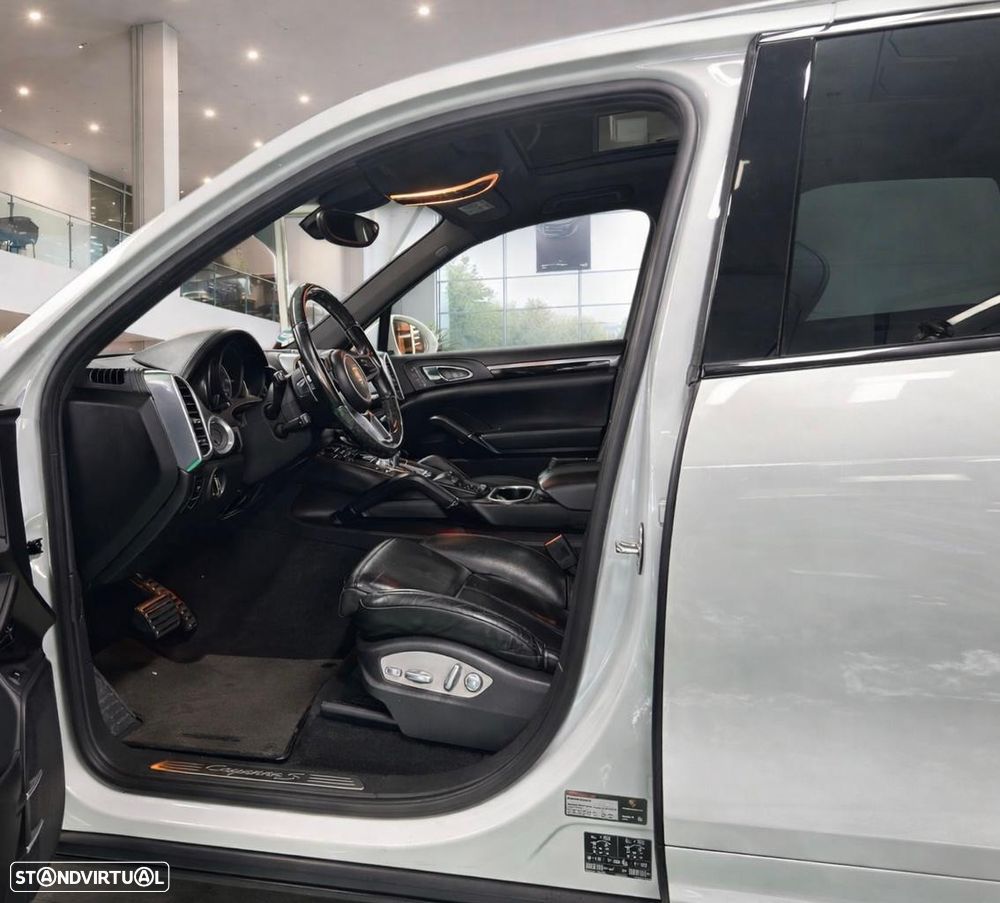 Porsche Cayenne S E-Hybrid - 5