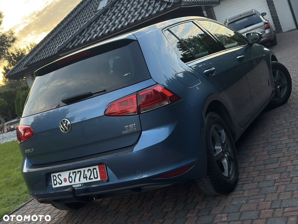 Volkswagen Golf - 5