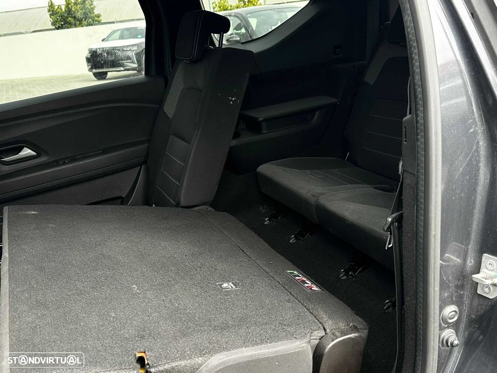 Dacia Jogger 1.0 TCe Extreme 7L - 11