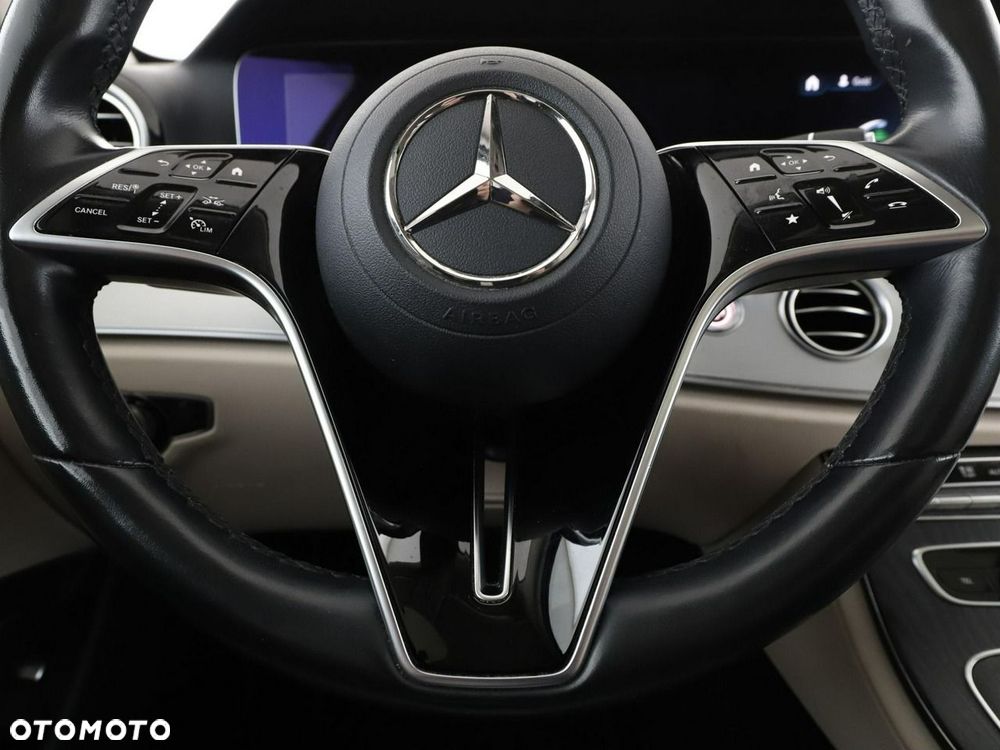 Mercedes-Benz Klasa E 300 de Avantgarde - 22