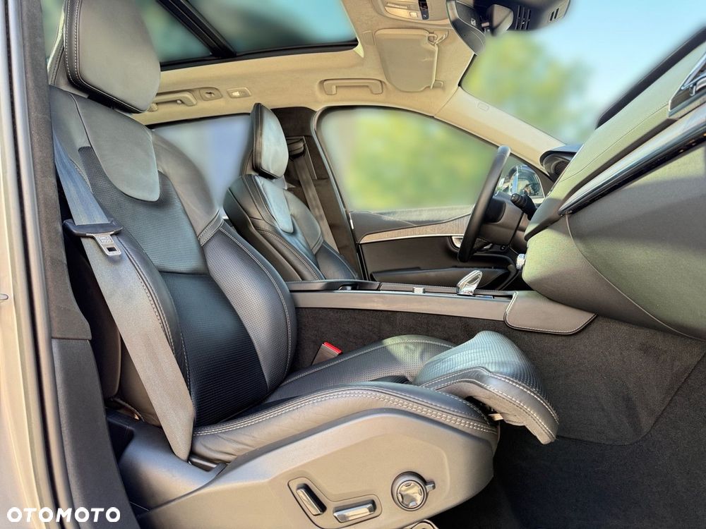 Volvo XC 90 - 27