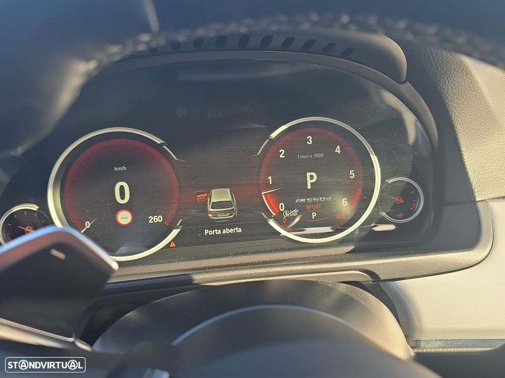 BMW M550d xDrive Auto - 11