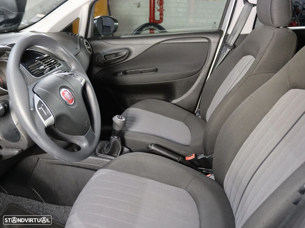 Fiat Punto 1.3 M-Jet Lounge S&S - 8