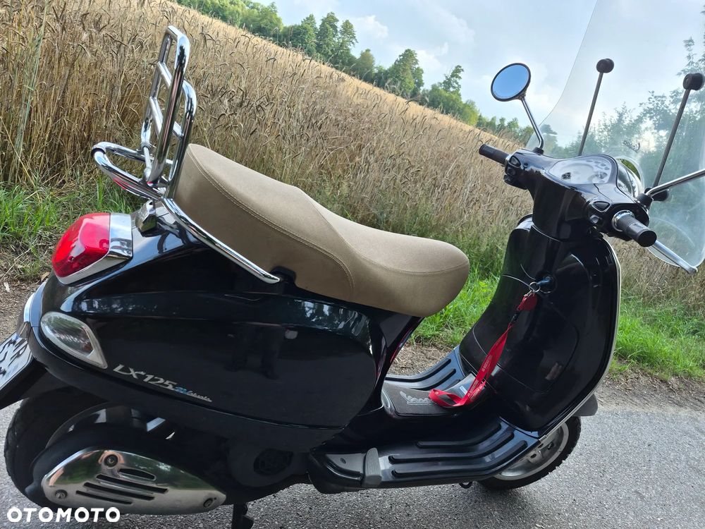 Piaggio Vespa - 2