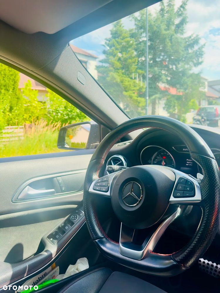 Mercedes-Benz GLA 200 7G-DCT AMG Line - 6