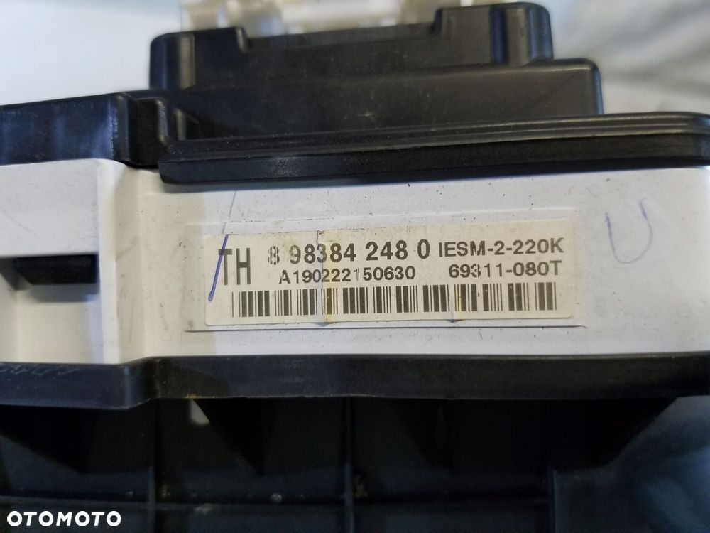 licznik zegary isuzu d-max 1.9 ddi 8983842480 - 3