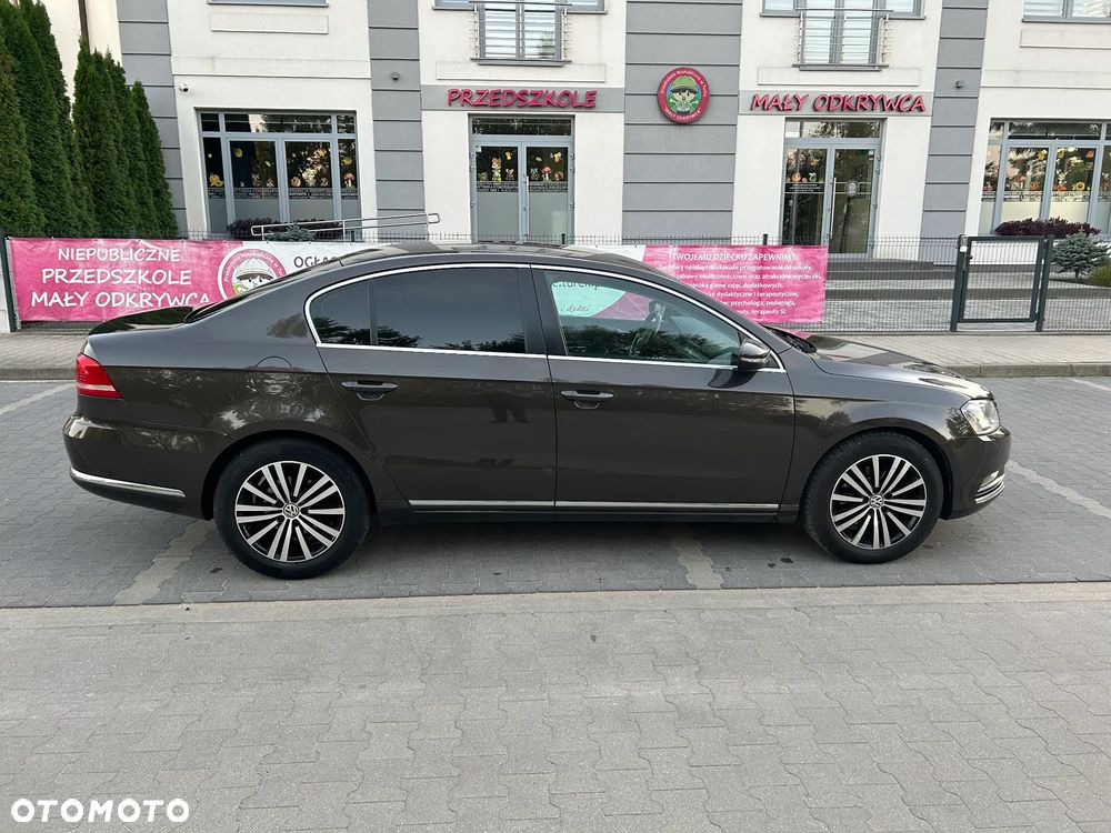 Volkswagen Passat 2.0 TDI Highline - 4