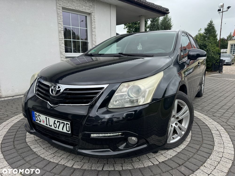 Toyota Avensis 2.2 D-CAT Executive - 1