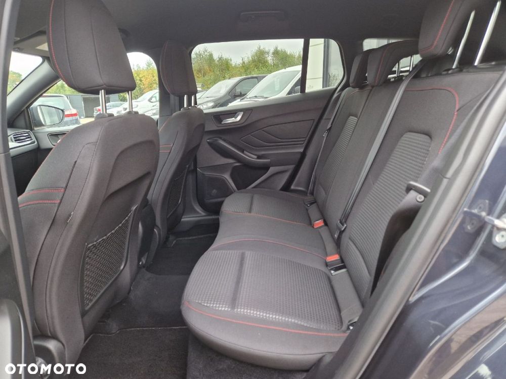 Ford Focus - 8