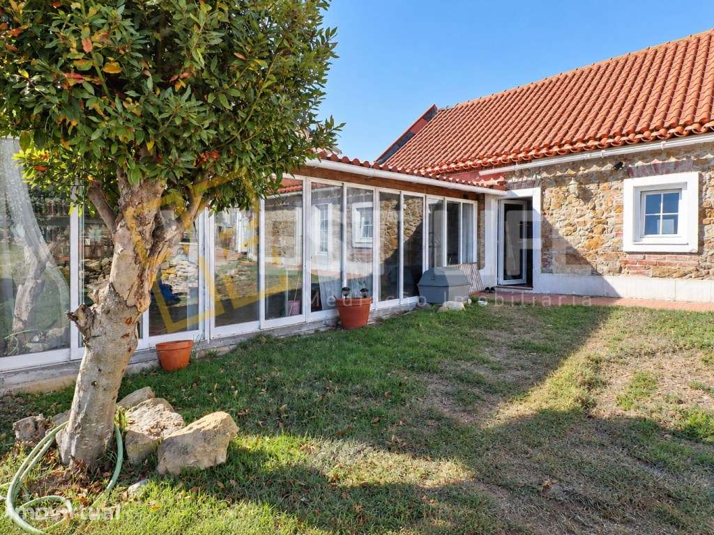 Moradia T2 com Espaço Exterior e Excelente Potencial | EXCLUSIVO WE... - Grande imagem: 4/27
