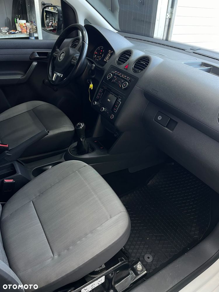 Volkswagen Caddy - 26