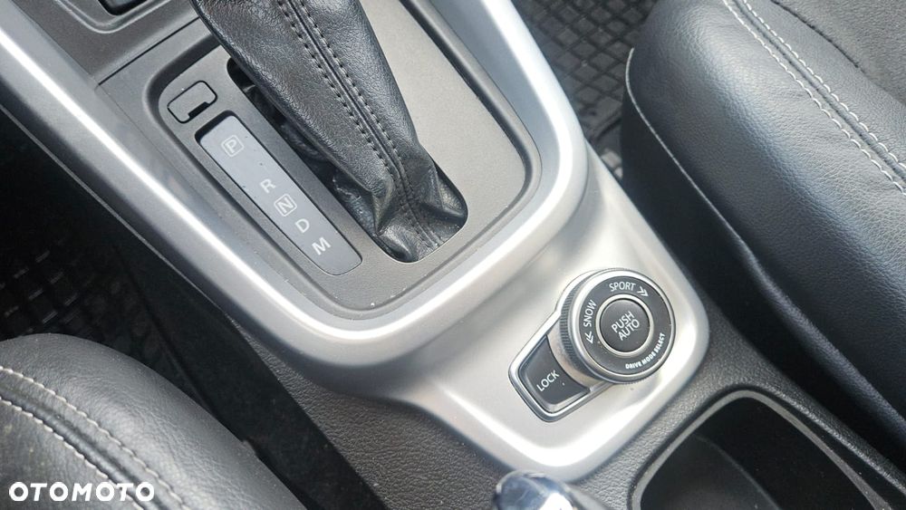 Suzuki Vitara 1.6 (4x4) Allgrip Automatik Comfort+ - 18