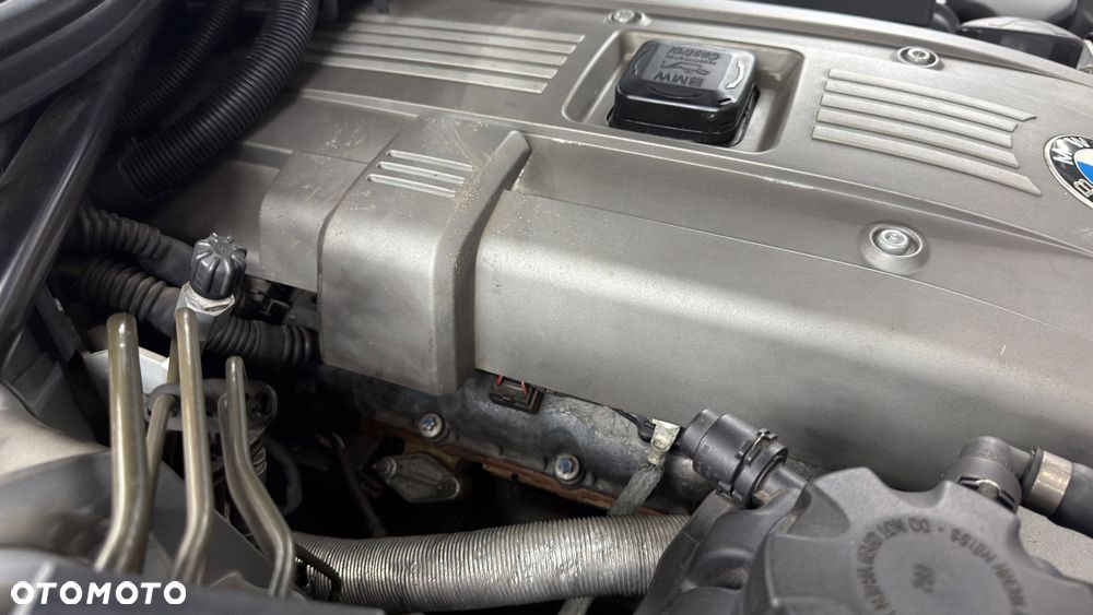 BMW Seria 5 525i - 36