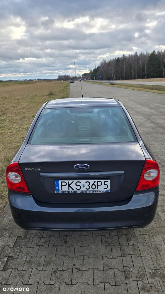 Ford Focus 1.6 Ti-VCT Ghia - 15