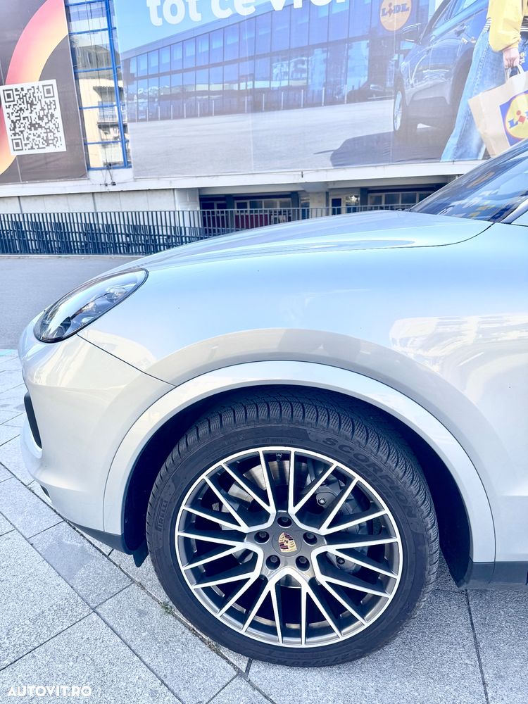 Porsche Cayenne S - 18