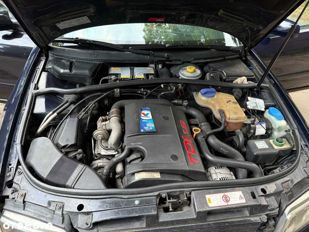Audi A4 Limousine - 8