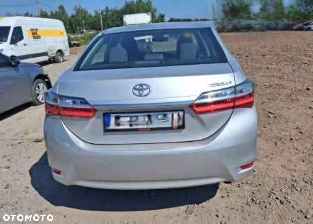 Toyota Corolla 1.6 Prestige - 6