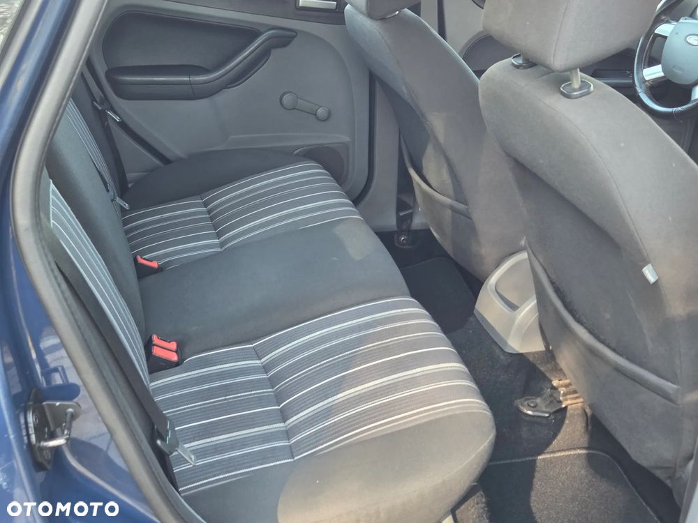 Ford Focus - 13