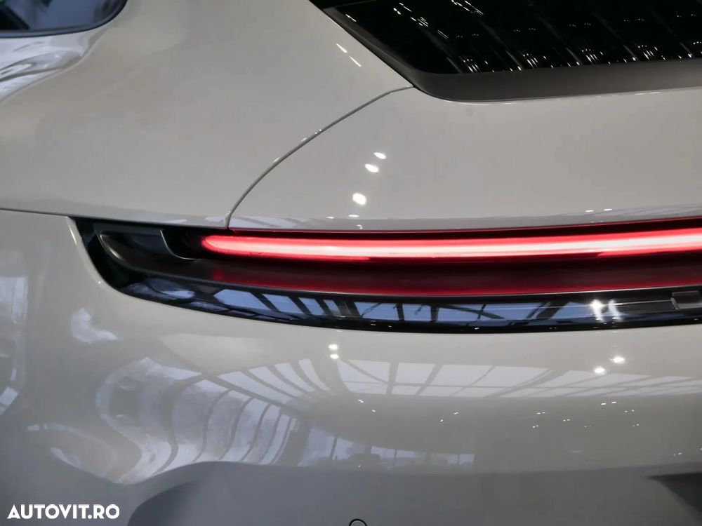Porsche 911 Carrera PDK - 14