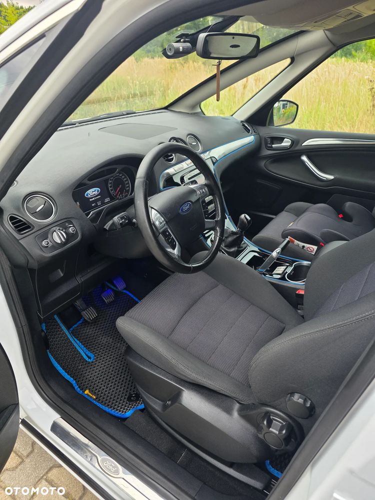 Ford S-Max 2.0 Titanium - 19