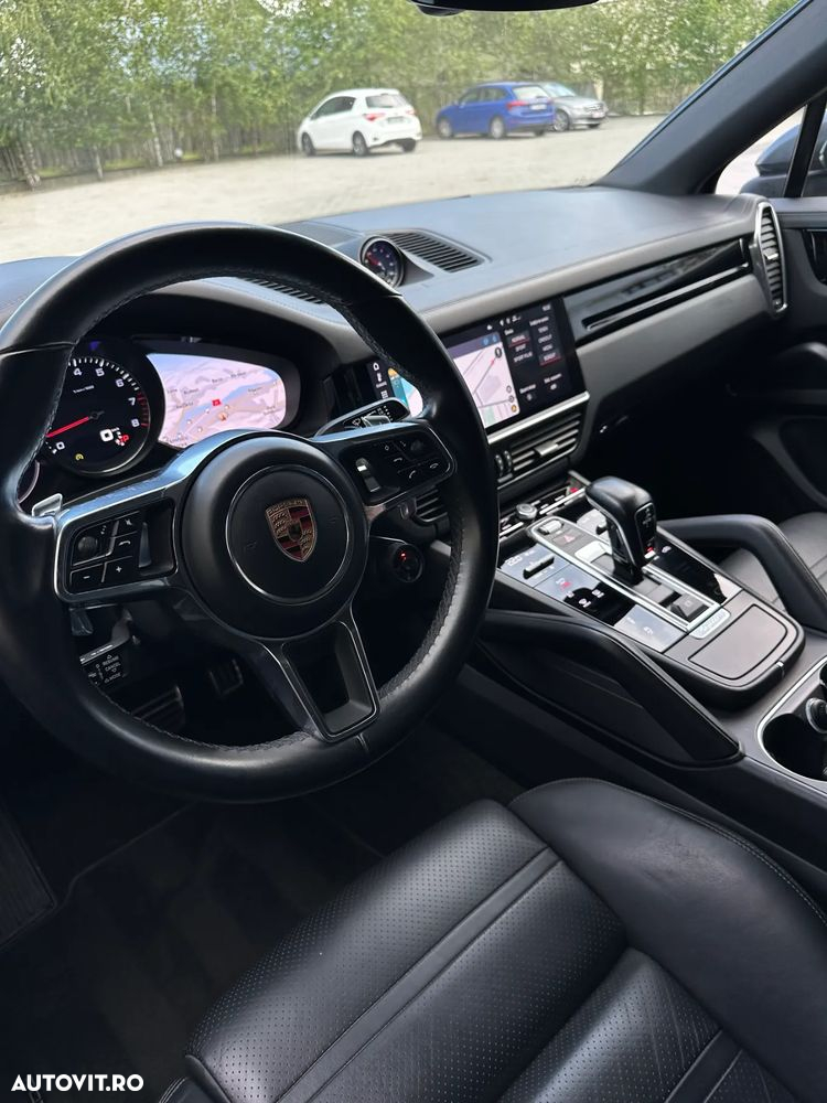 Porsche Cayenne Coupe S - 9