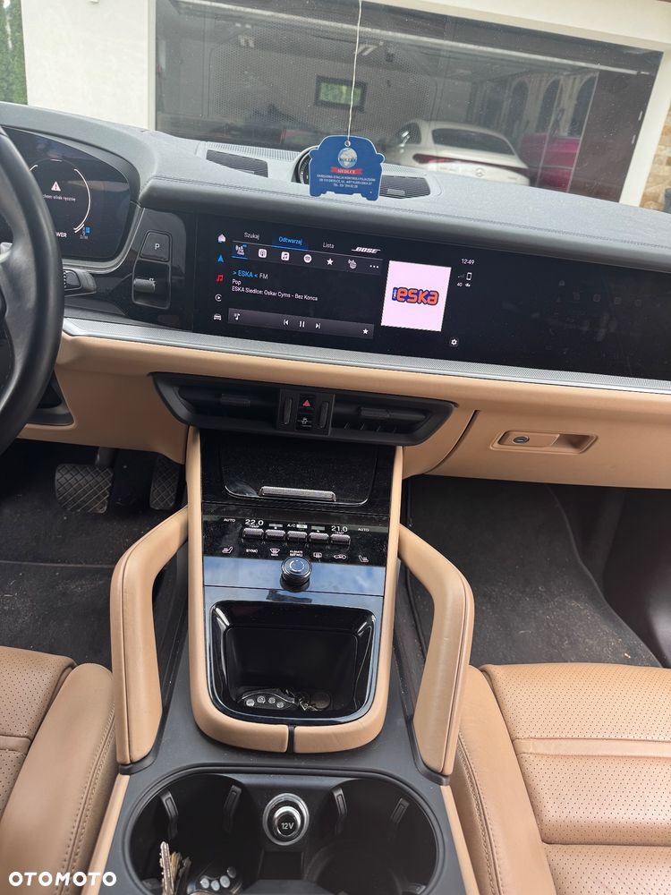 Porsche Cayenne - 9
