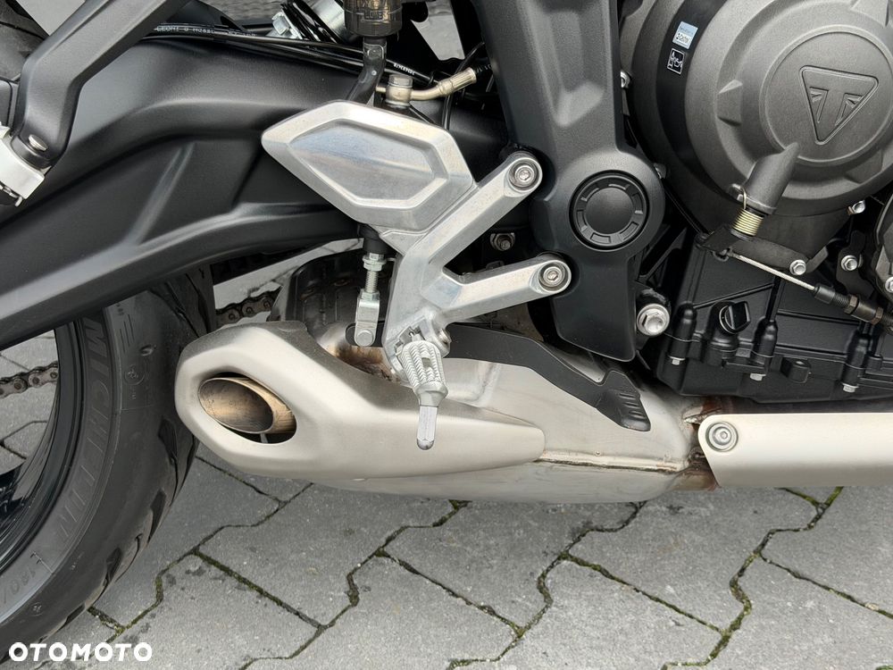 Triumph Trident - 14