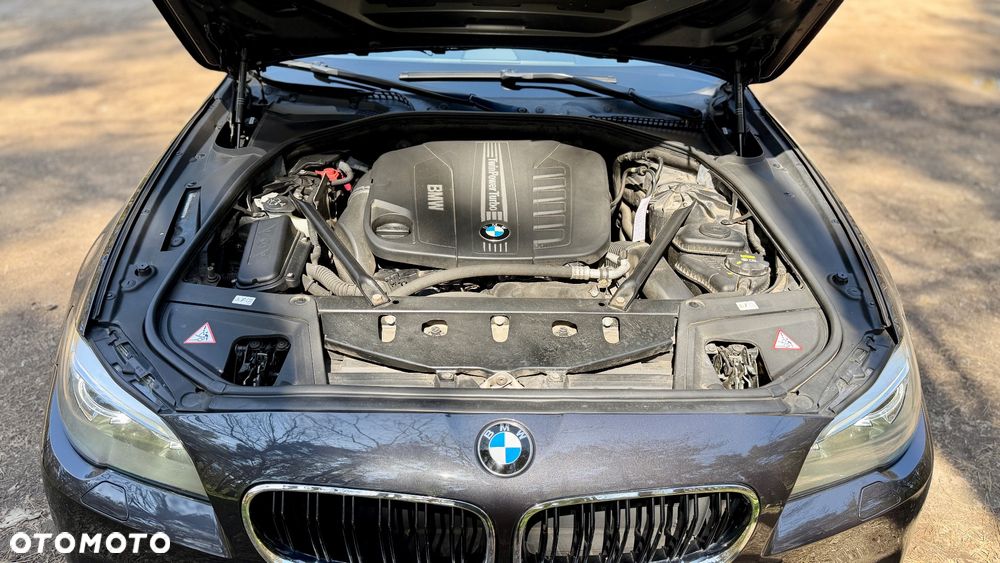 BMW Seria 5 530d xDrive - 25
